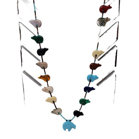 Native American Zuni Bear Totem Fetish Necklace Vintage Animal Natural Stone - Picture 2 of 12